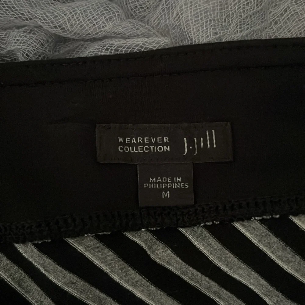 Lot of 2 -J Jill striped skirts. One is black and grey, one blue & white - Picture 5 of 5